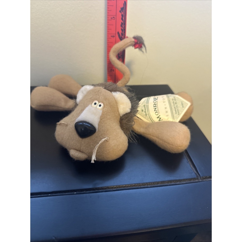 Vintage‎ 1985 Hallmark Monroe the Lion Friend of Rodney Reindeer Plush Toy
